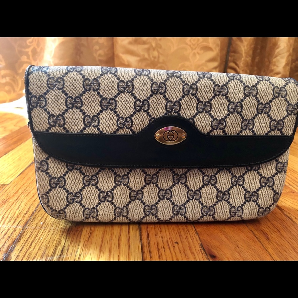 Gucci clutch